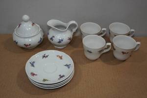 lot 171 image: Tea Serviceware for 4 Set