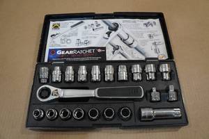 lot 188 image: Gear Ratchet Socket Set