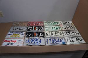 lot 189 image: Assorted License Plates - Some Vintage