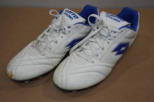 lot 257 image: Lotto Stadio Softball Cleats - Size 10