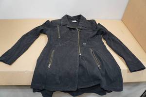 lot 262 image: Harley Davidson Long Jacket - Large