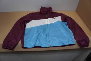 lot 263 image: Vintage Mopar Windbreaker - Large