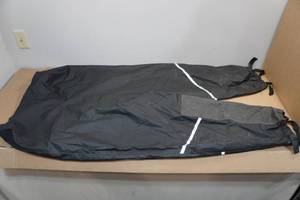 lot 266 image: Motorcylce Rain Pants - XL