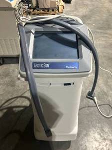 lot 5 image: BD Arctic Sun 5000 Temperature Management System