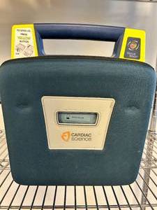 lot 9 image: Cardiac Science Power heart AED G3