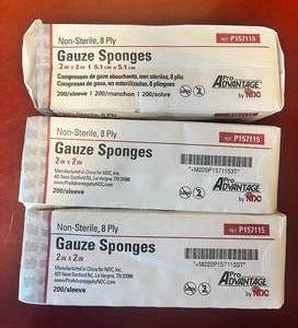 lot 120 image: 12 Ply Gauze Sponges