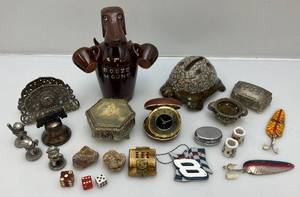 lot 159 image: Misc. Vintage Items