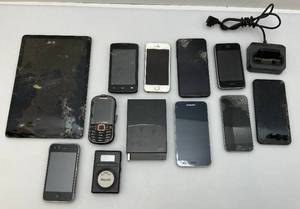 lot 177 image: Misc. Cell Phone Including iPhones & More All Have Broken Screens