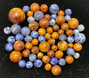 lot 204 image: Vintage Bennington Clay Marbles