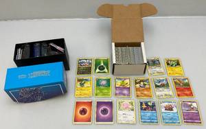 lot 32 image: Misc. Unsorted Pokemon Trading Cards