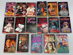 lot 59 image: Misc. R. L. Stine Fear Street Paperback Books