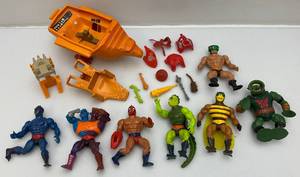 lot 79 image: Misc. 1980s  MOTU Action Figures & 1982 MOTU Talon Fighter (Missing Pieces)