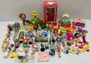 lot 94 image: Misc. Vintage Kids Toys Including TeletubbiesLaa-Laa Cion Bank (Missing Plug On Bottom) & More