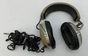 lot 99 image: Koss Pro 4AA Over Ear Headphones