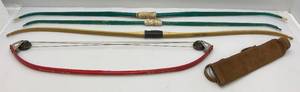 lot 107 image: Misc. Vintage Fiberglass Recurve Bows & Leather Quiver