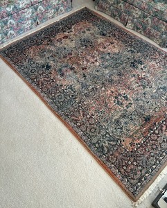 lot 18 image: Old Masters Collection Area Rug