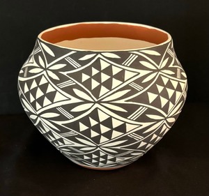 Black and White Navajo Pottery Vase by A.MTZ