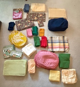 Variety of Placements, Tablecloths and Napkins