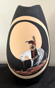 lot 20 image: Gorgeous Cherokee Vase
