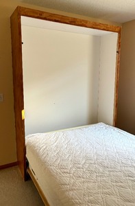 lot 10A image: Queen Murphy Bed