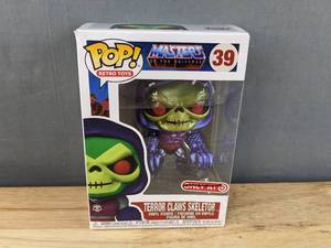 lot 138M image: Brand New Funko Pop Masters Of The Universe Terror Claws Skeletor #39 Figure V