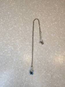 lot 430 image: New Silvery Ice Blue Necklace P