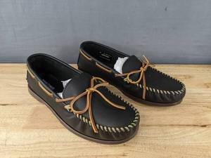 lot 424A image: Brand New Minnetonka Mens Classic Camp Moccasin Black Size 12 N
