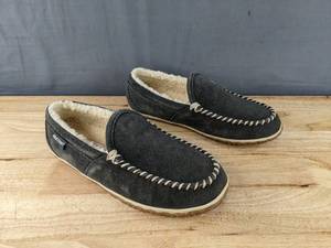 lot 421A image: Minnetonka Tempe Slippers Gray Womens Size 10 N