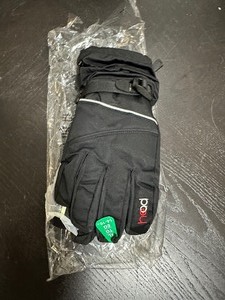 lot 153 image: New Head Kids Winter  Ski Gloves with Dupont Sorona Insulation Black  XL XLarge