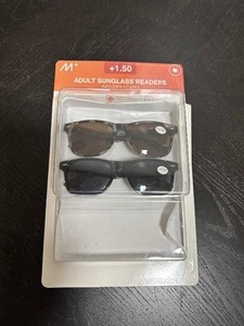 lot 131 image: New Open Box 2 Pack of M Adult Sunglass Readers 1.50