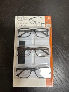 lot 130 image: New 3 Pack of Design Optics By Foster Grant Full Frame Classic Reading Glasses 1.25