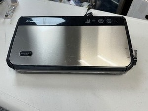 lot 158 image: FoodSaver Vacuum Sealing System