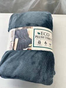 lot 127 image: New Life Comfort Eco Plush Throw Blanket 60 x 70