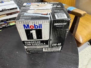 lot 179 image: New 6 Pack  6 Quarts of Mobil 1 Full Synthetic Motor Oil - European Car Formula - 0W40