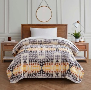 lot 219 image: New King Size Pendleton Blanket - Missing Original Tags
