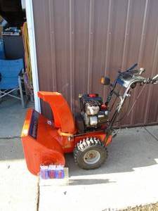 Simplicity 8-24 electric start snow blower. Good used condition. Tested & works. As shown.