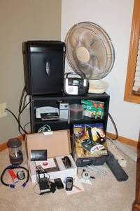 lot 33 image: Electronics, Shredder Fan & Shelf