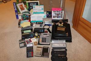 lot 40 image: Calculators, Digital Organizers & Office Supplies