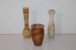 lot 58 image: Alabaster & Marble Vases