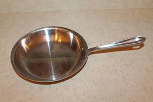 lot 75 image: All-Clad Fry Pan