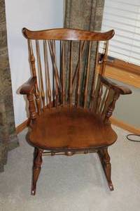 lot 101 image: Nichols & Stone Maple Rocking Chair