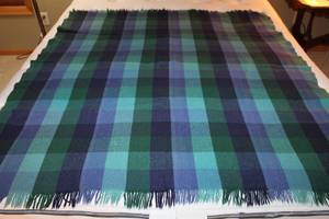 lot 105 image: Plaid Wool Blanket