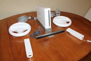 lot 121 image: Wii Gaming Console, Accessories & Games