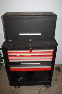 lot 131 image: Stacking Tool Chest