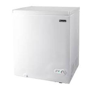 Magic Chef 5.0 cu. ft. Chest Freezer in White   Customer Returns See Pictures