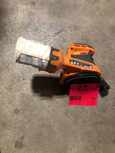 RIDGID 18V Cordless 5 in. Random Orbit Sander (Tool Only) Customer Returns See Pictures