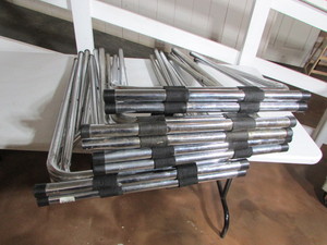 lot 34 image: Serving Stands