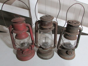 lot 43 image: Antique Lanterns