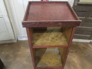 lot 96 image: Podium
