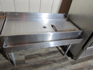 lot 113 image: Bar Drain Unit